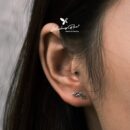 Khuyên tai bạc 925, khuyên nụ thiết kế hình chiếc râu, chốt cánh bướm KNH14.70