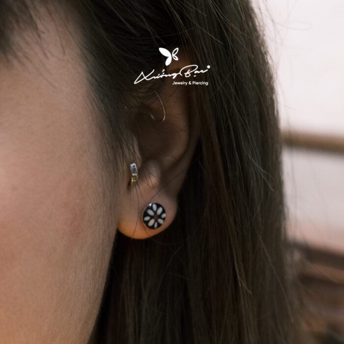 Khuyên bạc 925, khuyên nụ thiết kế hình họa tiết màu sắc, chốt cánh bướm KNH10.80 - Hình ảnh 17