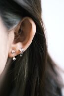 Khuyên tai bạc 925 thiết kế vòng, họa tiết tim đá KVTD125