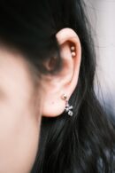 Khuyên tai bạc 925, họa tiết chrome hearts, chốt vặn bi KCVCH2.165